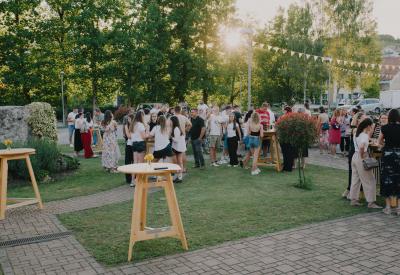 image02