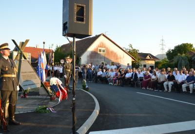 image02