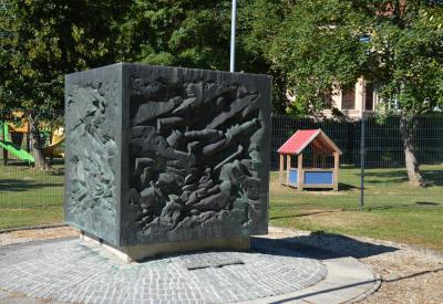 image02