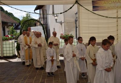 image02