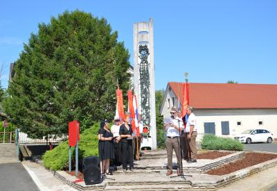 image02