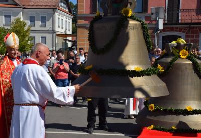 image02
