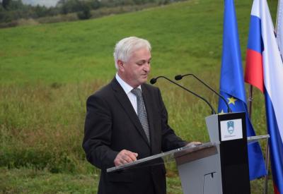 image02