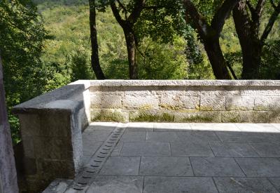 image02