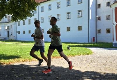 image02