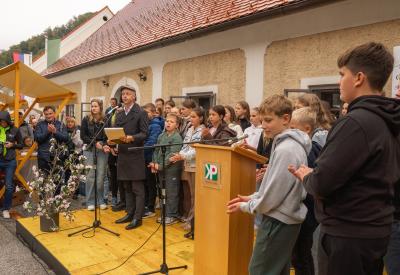 image02
