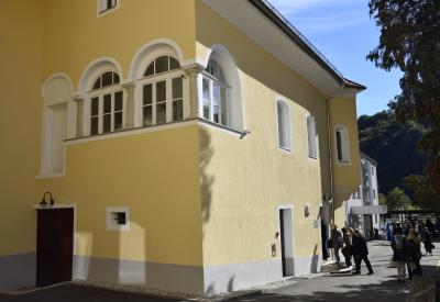 image02