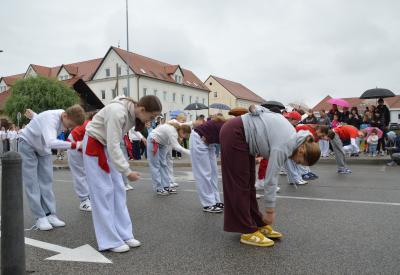 image02