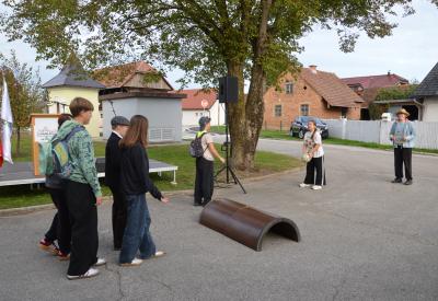 image02