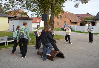 image02