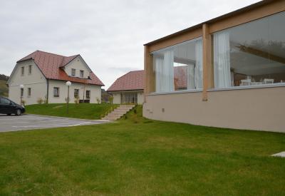 image02