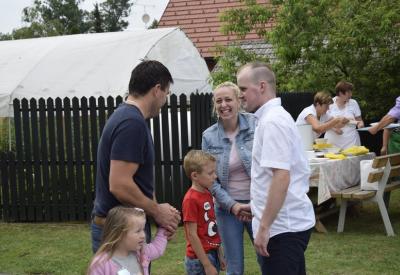 image02