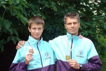 Sveničanom dve zlati medalji v Straži