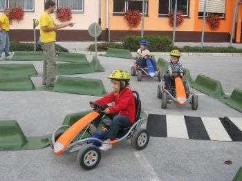 Rotarijci na Tednu otroka na OŠ Lesično