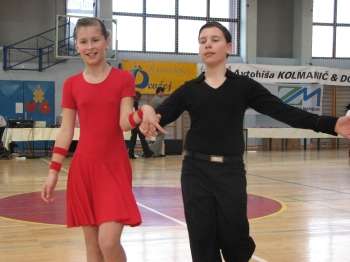 Amadej in Laura zmagala v ST plesih
