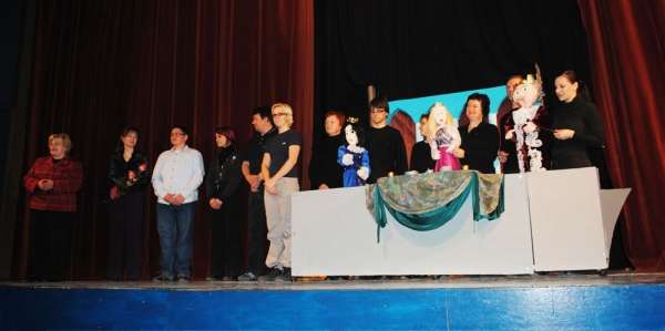 Lutkovna predstava na Senovem