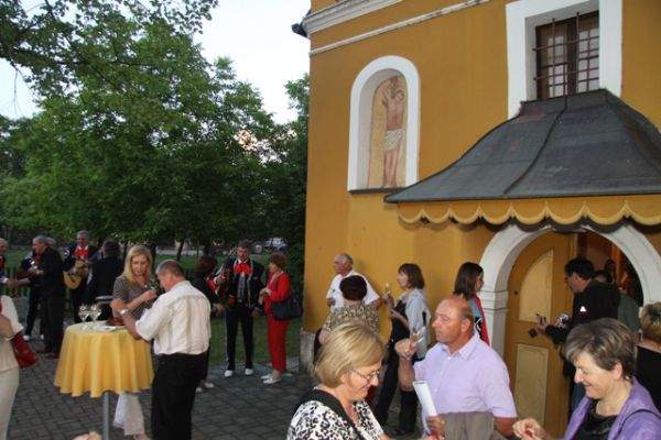 Umetniški večer na Mostecu pri Dobovi