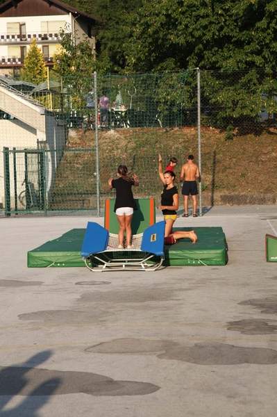 Gimnastični nastop pred športnim domom v Sevnici - fotogalerija