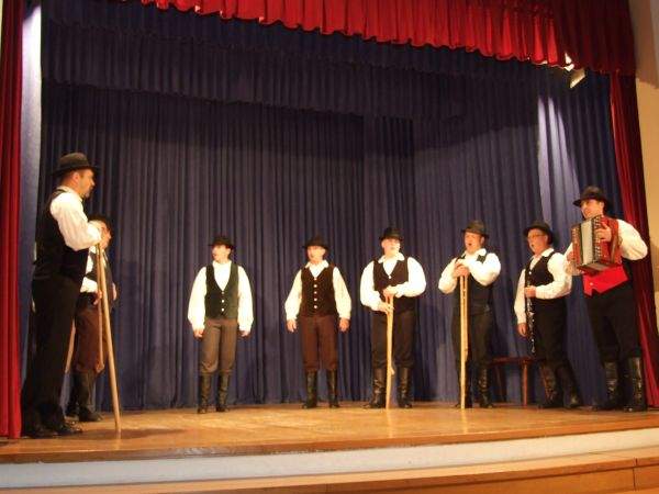 Folklora brez meja tokrat v Podbočju