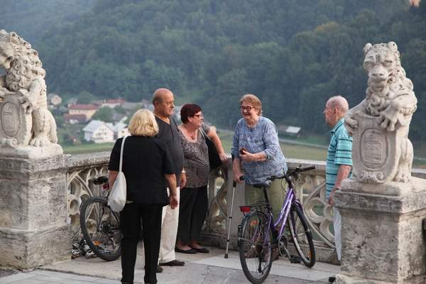 Nostalgični spomini na slikarja samouka Nandeta Tiholeta