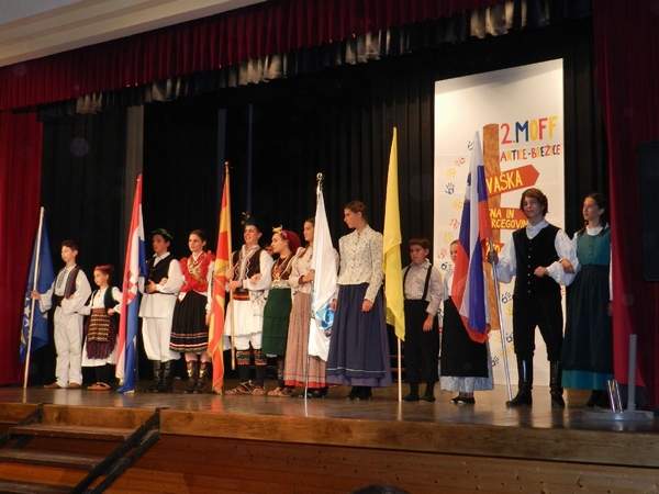 Gala koncert 2. mednarodnega otroškega folklornega festivala