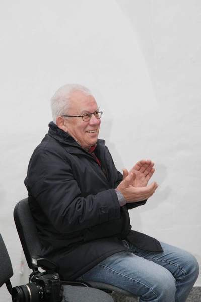 V oknu Radogost fotografije Milana Sternada