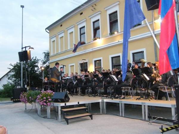 Glasbeno pestro v Kapelah