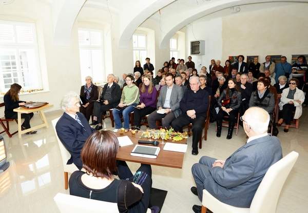 Pesniška zbirka Antona Tasiča