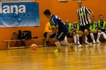 KMN Sevnica v četrtfinalu končnice doma z Dobovcem