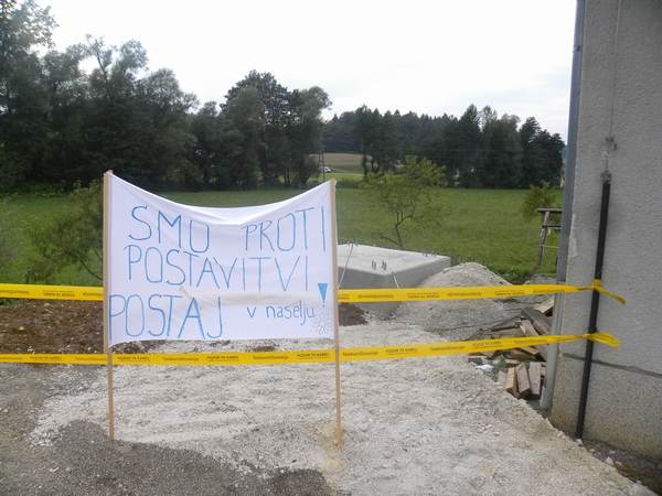 V vasi Pijavice nasprotujejo izgradnji bazne postaje