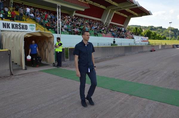 Krško slavi obstanek med slovensko nogometno elito!