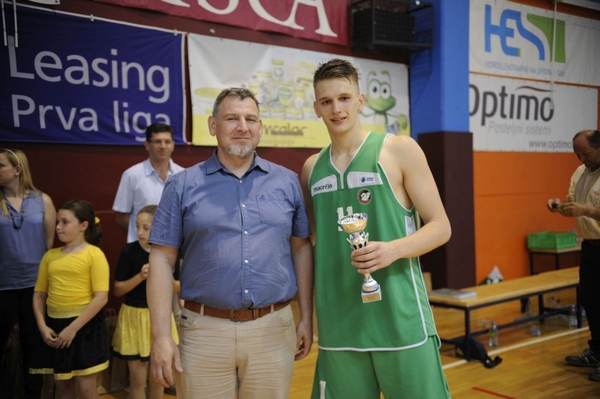 V Sevnici 1. Olimpija, Krki nagrada za naj metalca trojk